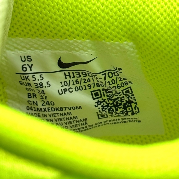 Nike Sabrina 2 Volt Lime Basketball Shoes Sz 6Y / 7.5 W New Sneaker HJ3905-700 - Picture 5 of 11